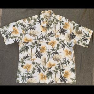 Hawaiian Floral Campia Moda Men’s shirt EUC White Flowers XXL Hawaii Vacation